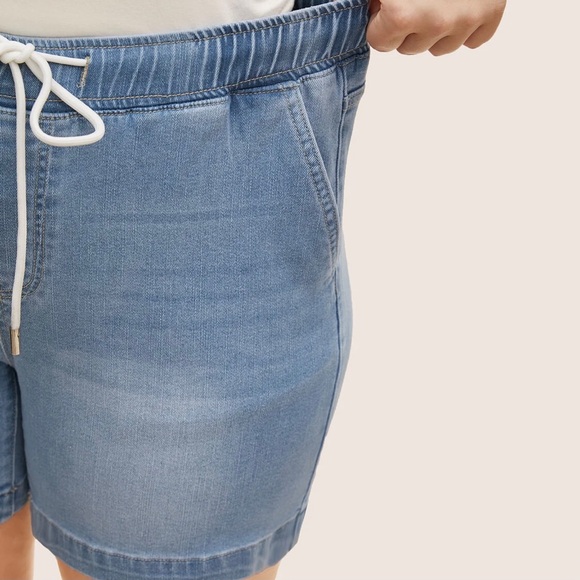 Light Denim Elastic Waist Drawstring Shorts Plus 30/6X - Picture 5 of 7